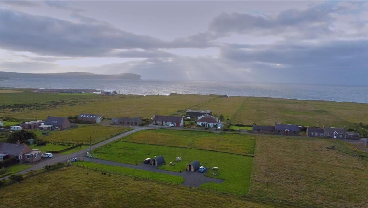 North Point Pods Hotel Thurso Exterior foto