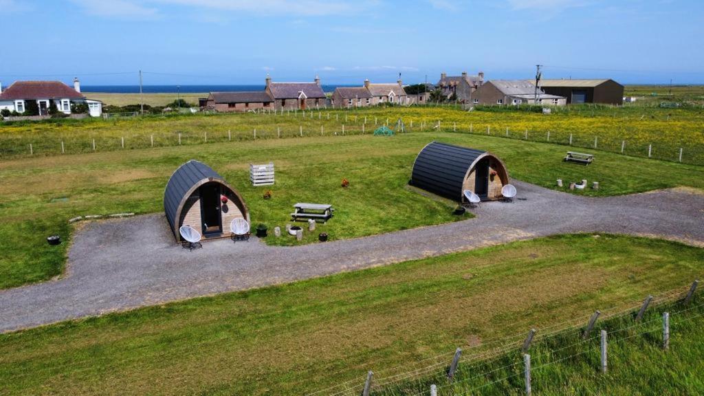 North Point Pods Hotel Thurso Exterior foto